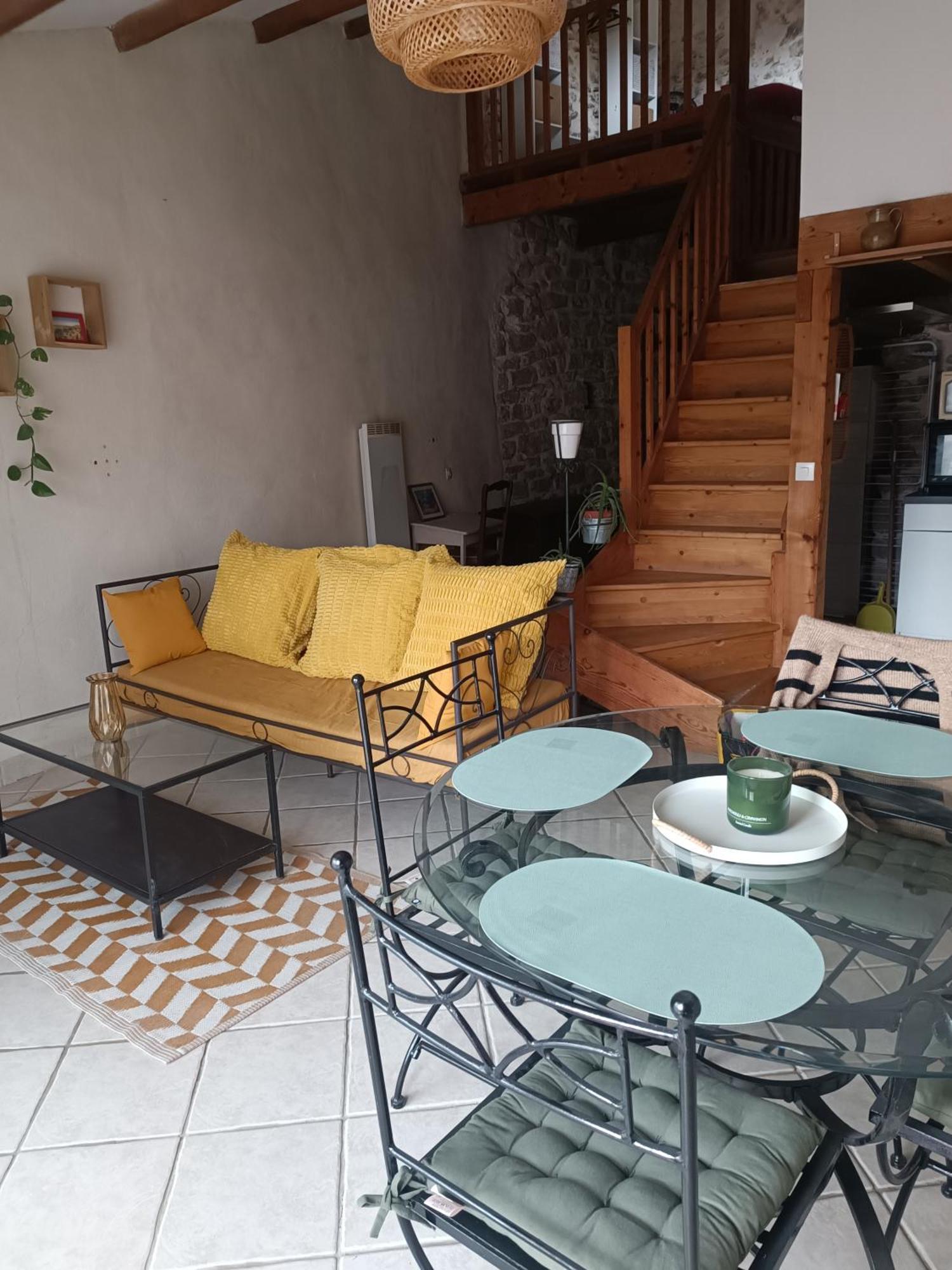 Charmant Loft ดรากิญญ็อง ภายนอก รูปภาพ